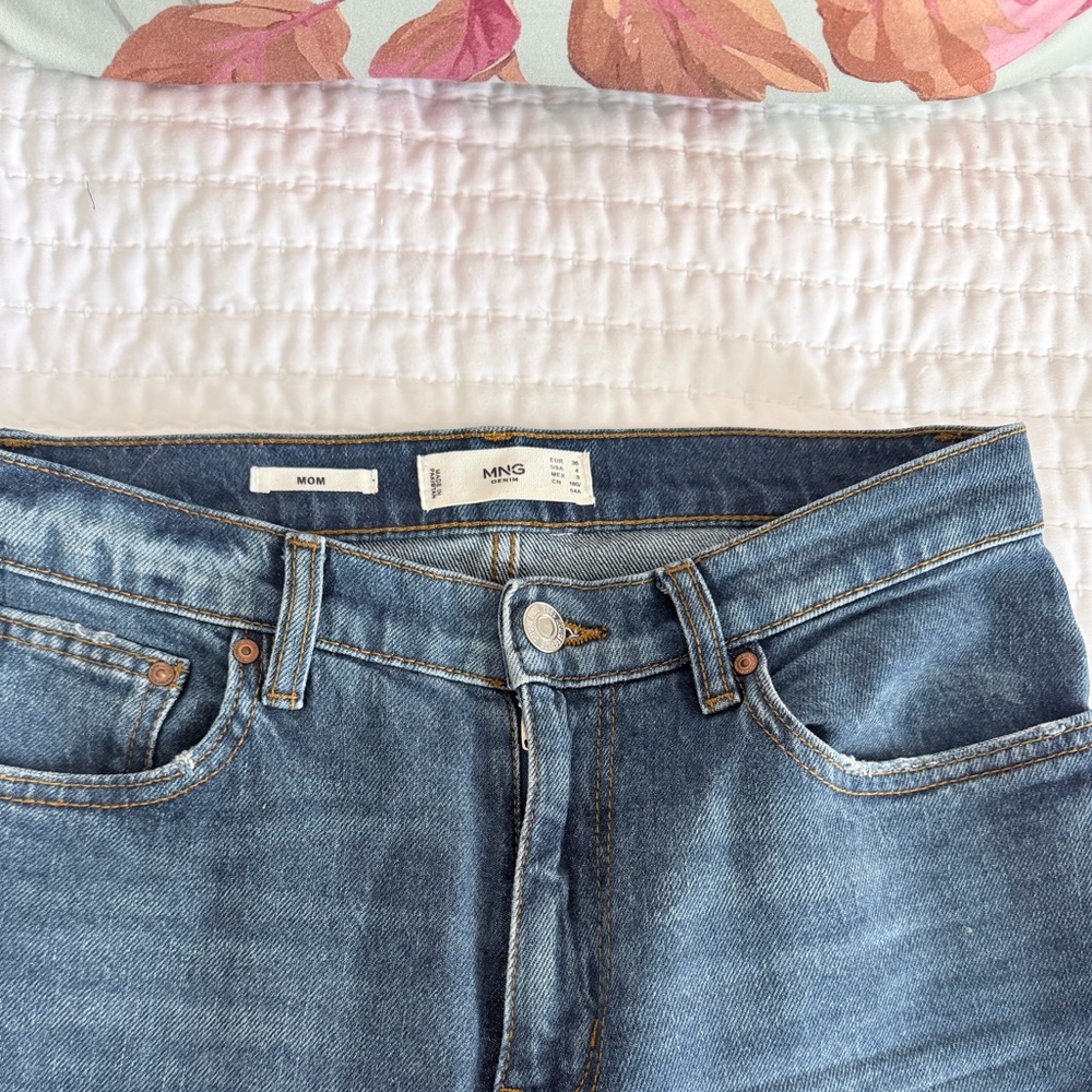 Mango jeans ,Size 4 - Picture 2 of 4